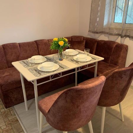 Comfy Studio Apartment By The Flower Market فارنا المظهر الخارجي الصورة