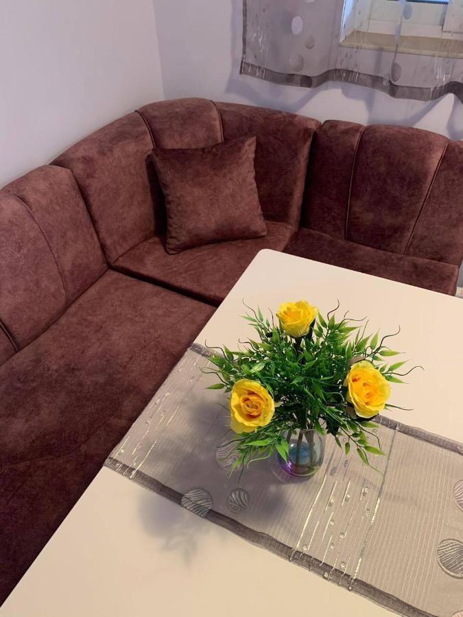 Comfy Studio Apartment By The Flower Market فارنا المظهر الخارجي الصورة