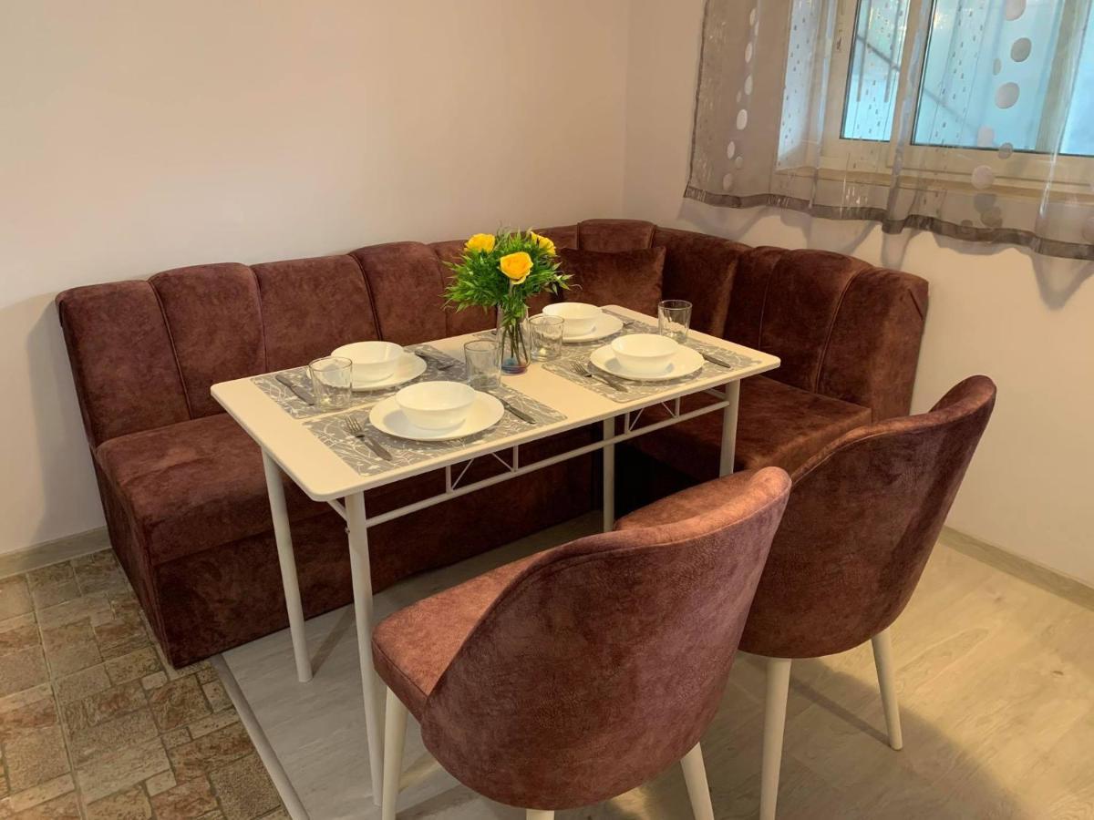 Comfy Studio Apartment By The Flower Market فارنا المظهر الخارجي الصورة