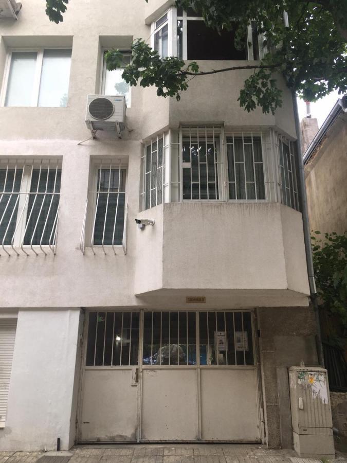 Comfy Studio Apartment By The Flower Market فارنا المظهر الخارجي الصورة